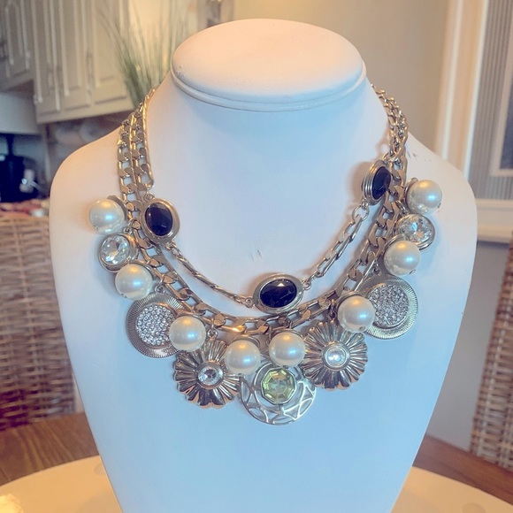 White House Black Market Two-in-One Necklace - Picture 6 of 7